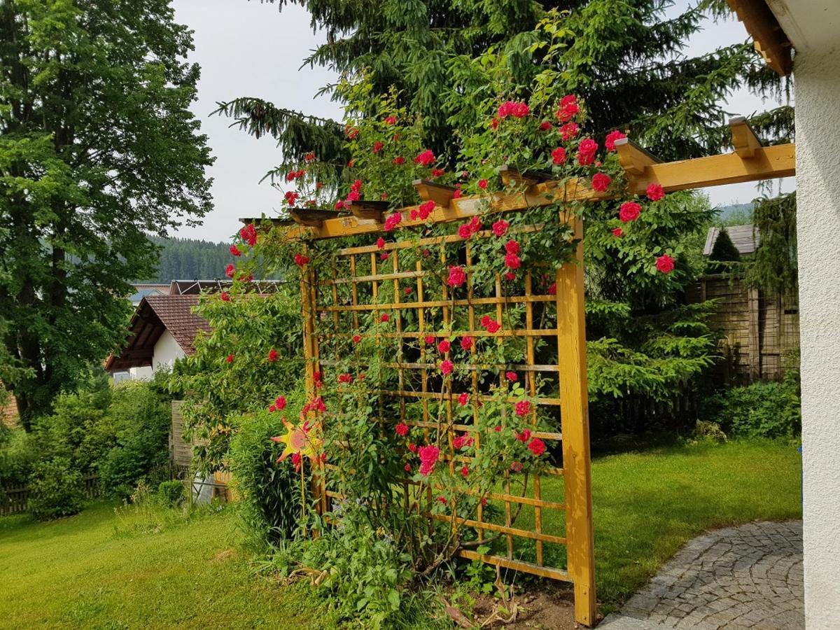 Ferienwohnung Am Kirchberg Achslach Ngoại thất bức ảnh