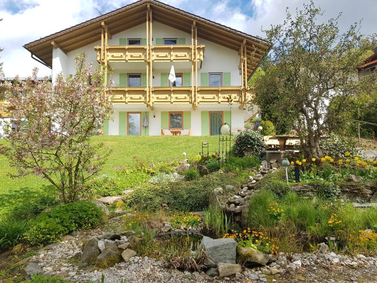 Ferienwohnung Am Kirchberg Achslach Ngoại thất bức ảnh