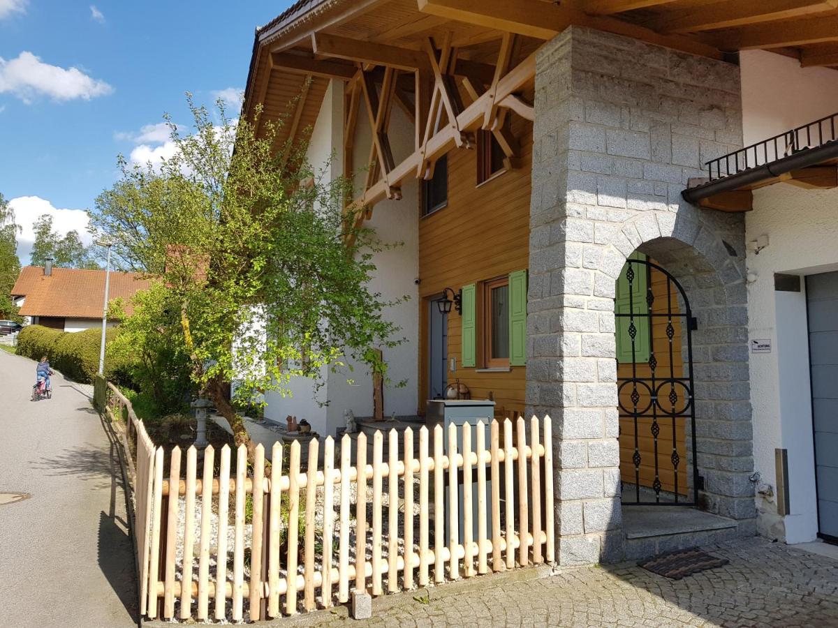 Ferienwohnung Am Kirchberg Achslach Ngoại thất bức ảnh