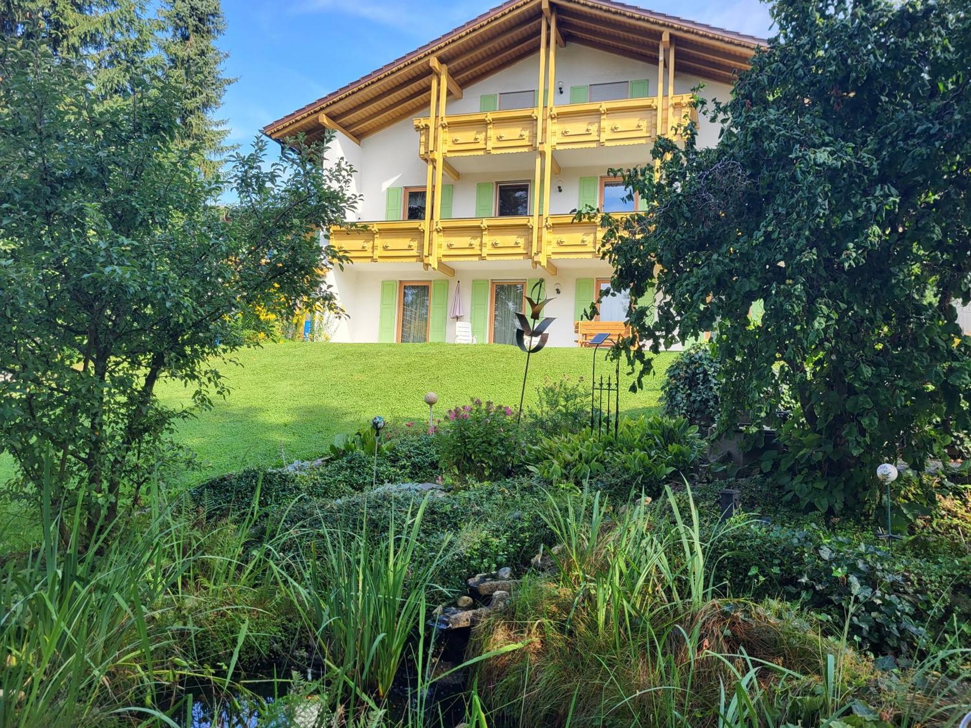 Ferienwohnung Am Kirchberg Achslach Ngoại thất bức ảnh